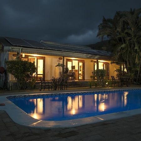 Auberge D'Anse Boileau & Restaurant Chez Plume Exterior foto
