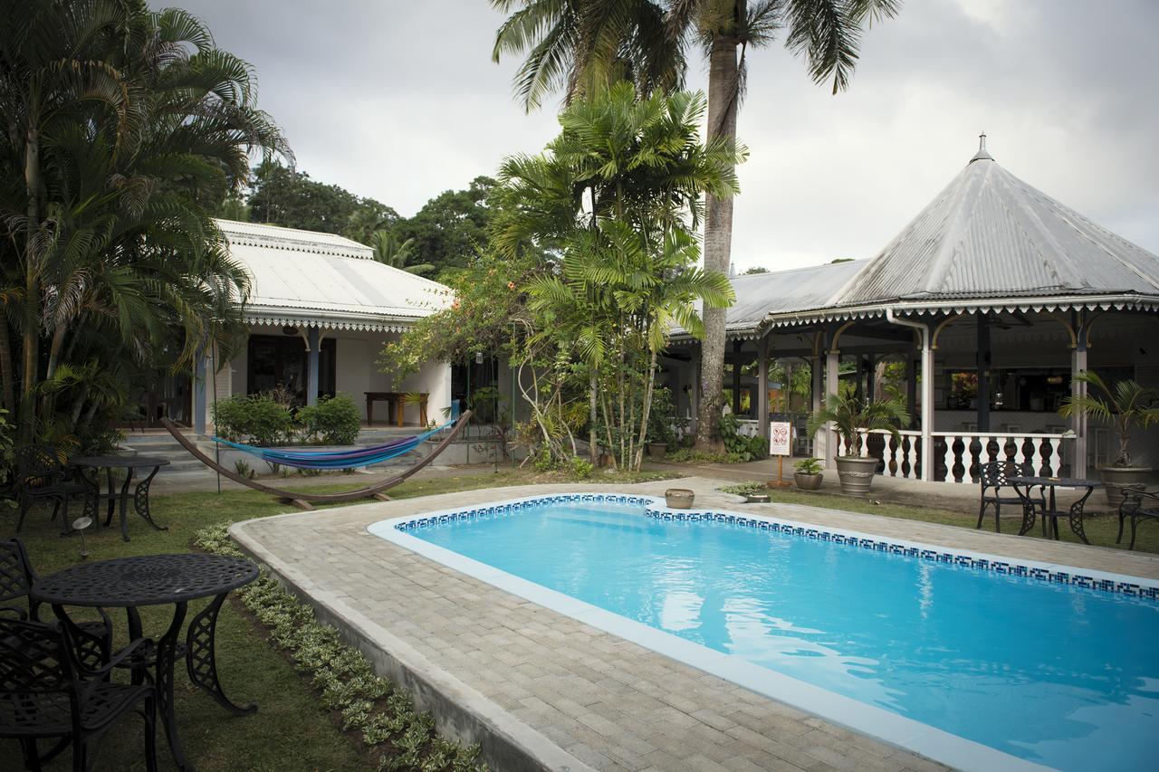 Auberge D'Anse Boileau & Restaurant Chez Plume Exterior foto